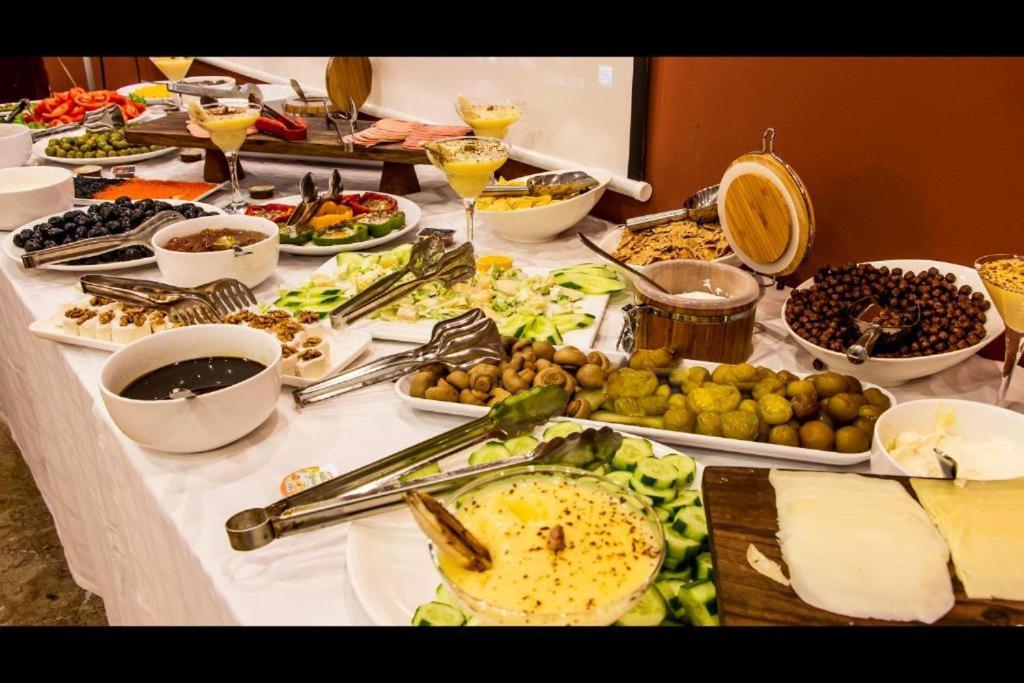 Global Express Hotel Баку Екстериор снимка