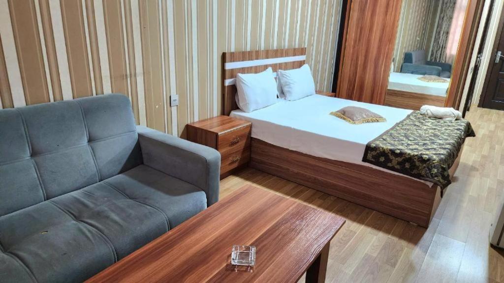 Global Express Hotel Баку Екстериор снимка