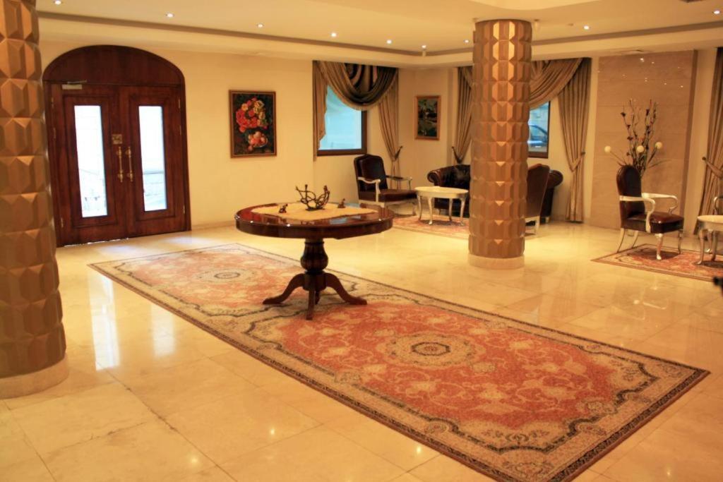 Global Express Hotel Баку Екстериор снимка