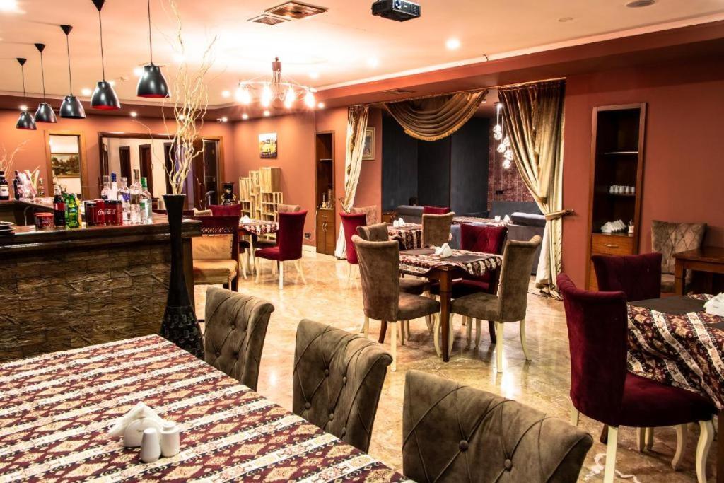 Global Express Hotel Баку Екстериор снимка