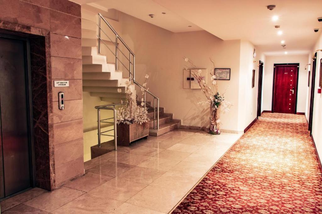 Global Express Hotel Баку Екстериор снимка