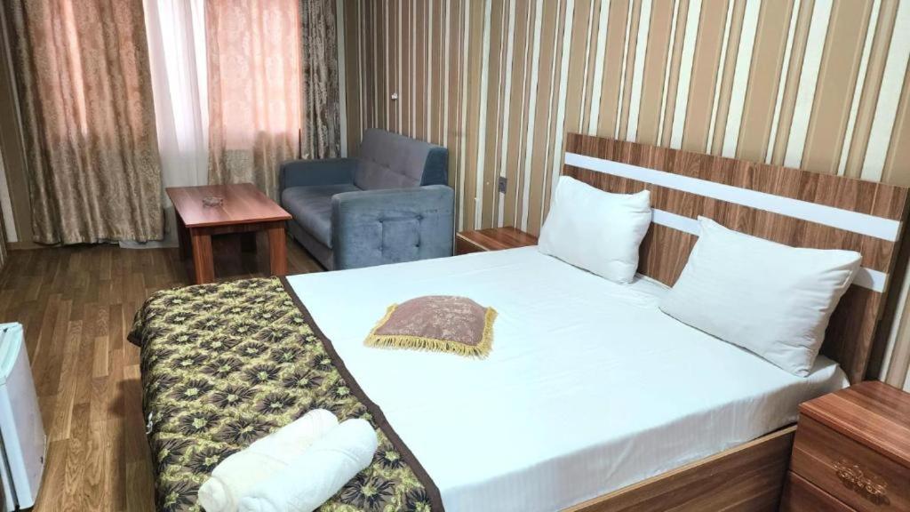 Global Express Hotel Баку Екстериор снимка